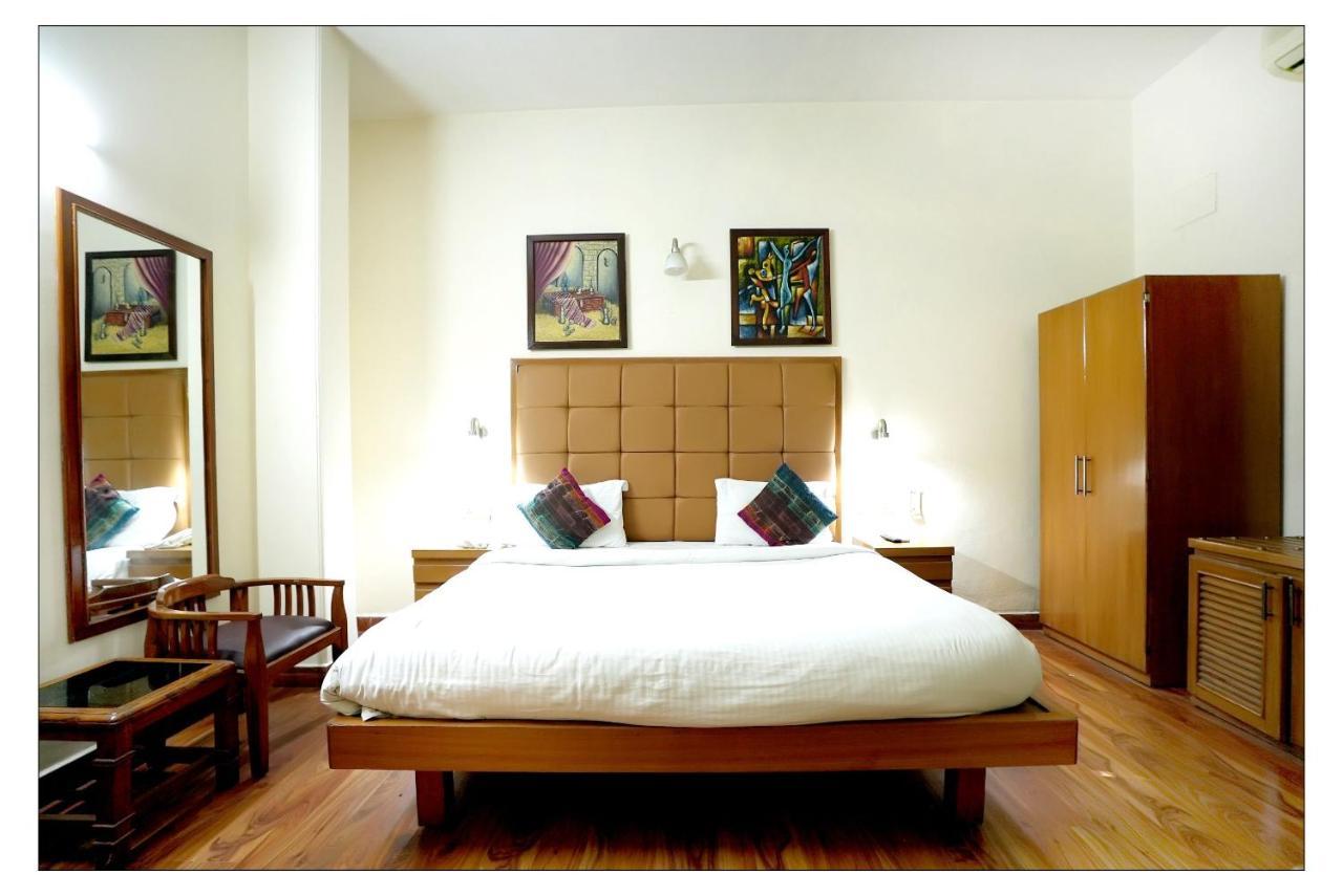 Hotel Oscar - Hauz Khas Nueva Delhi Exterior foto