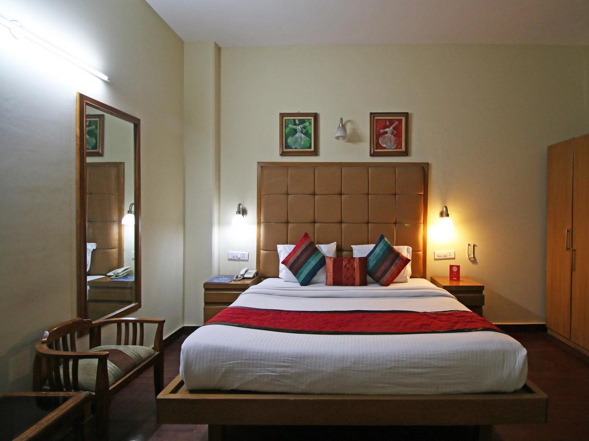 Hotel Oscar - Hauz Khas Nueva Delhi Exterior foto