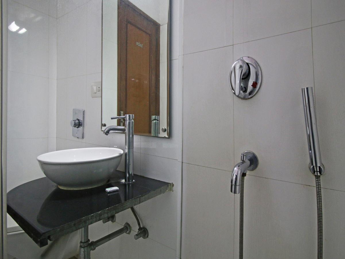 Hotel Oscar - Hauz Khas Nueva Delhi Exterior foto